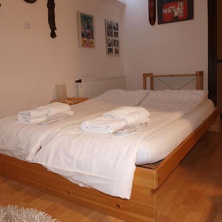 Attic Apartment City Center Praga Esterno foto
