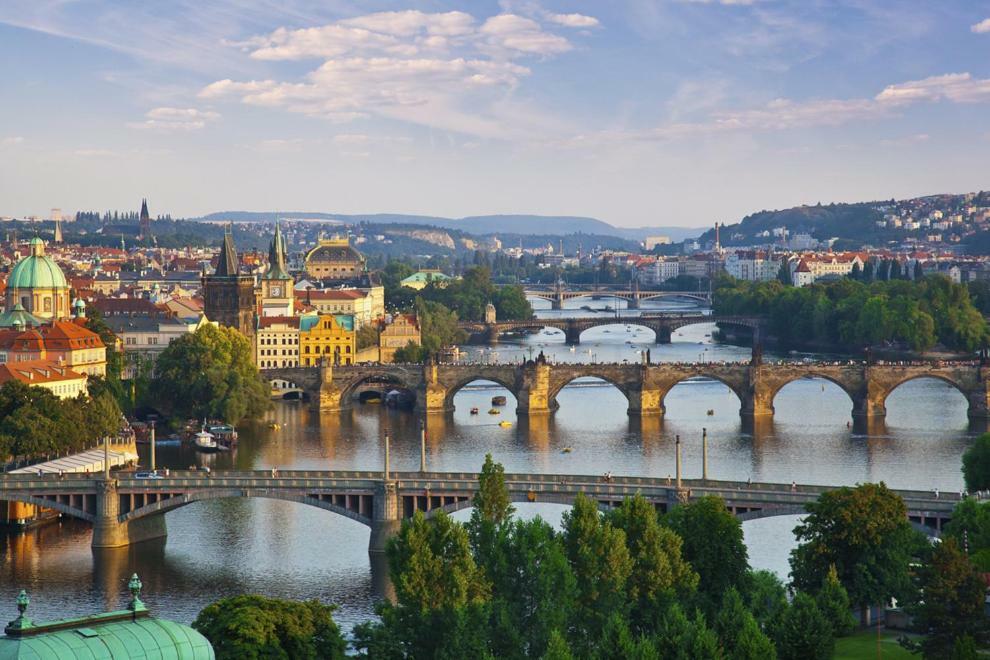 Attic Apartment City Center Praga Esterno foto