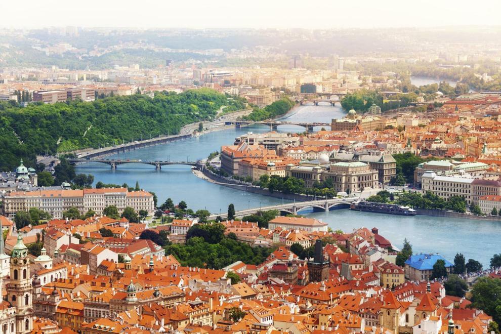 Attic Apartment City Center Praga Esterno foto